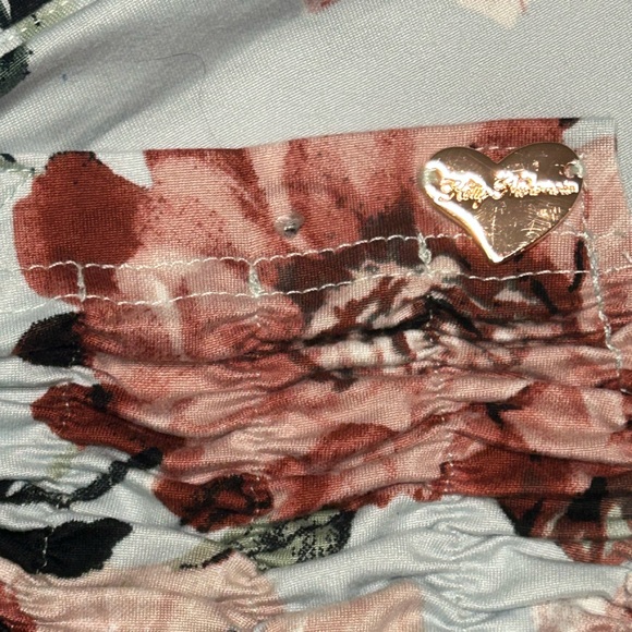 SOLD on eBay ***Cute Booty lounge floral leggings size small - Picture 5 of 8